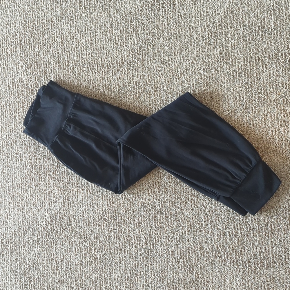 Athleta Salutation Jogger in Powervita, size medium